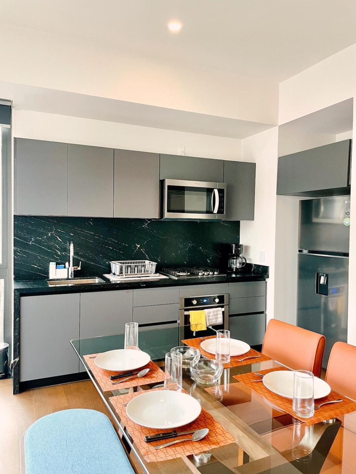 Sunlit Apt, Prime Location In Polanco, Fast Wifi *