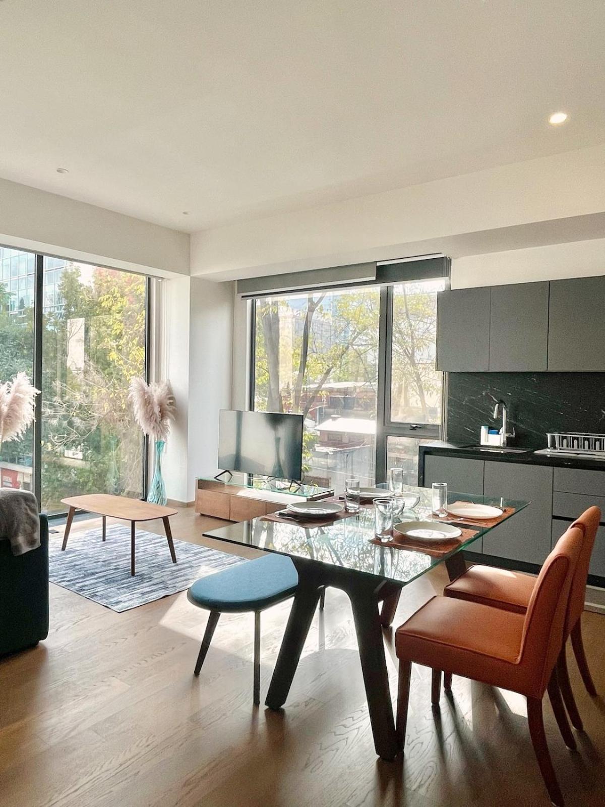 Sunlit Apt, Prime Location In Polanco, Fast Wifi Apartment Mexico City